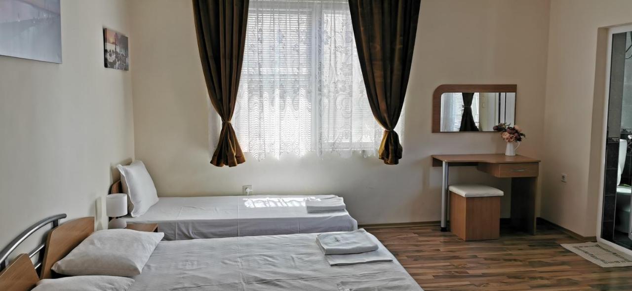 Къща За Гости The Sunny Corner Sozopol Exterior photo